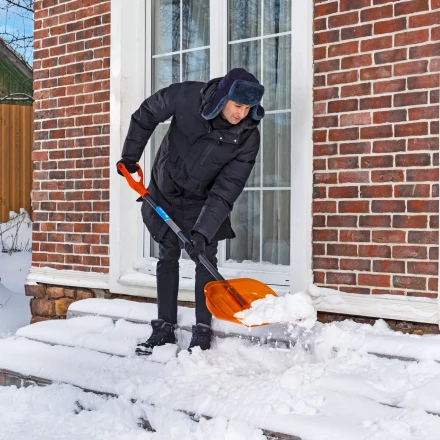 Лопата для уборки снега поликарбонат Сибртех, 465х410х1390 мм, стальной черенок, усиленная 61655 купить в Ижевске