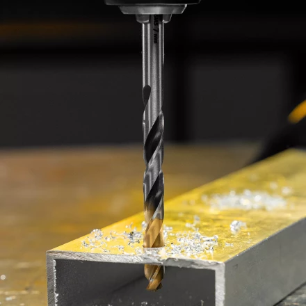 Сверло спиральное по металлу Denzel 7,0 x 109мм, Р6М5, Golden Tip, многогранная заточка 718280 купить в Ижевске