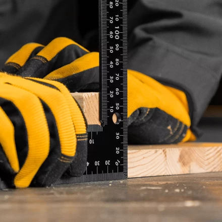 Угольник, 200 х 300 мм, алюминиевый, лазерная гравировка Denzel 32392 купить в Ижевске