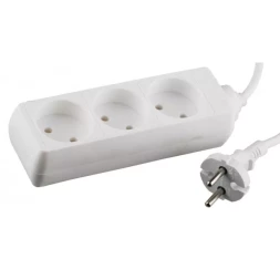 Удлинитель СВЕТОЗАР электрический: 3 гнезда, евророзетка, макс.мощность1500Вт, сеч. провода 0,75 кв.мм, 2м SV-55031-2