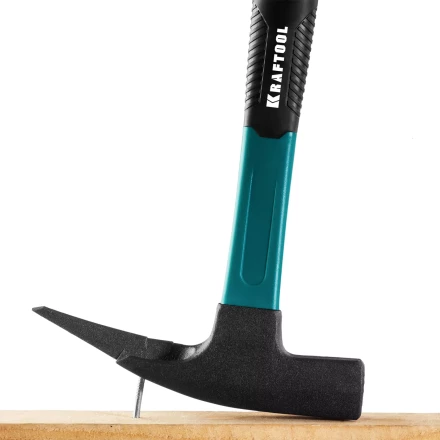 Молоток кровельщика с фиберглассовой рукояткой 20182 купить в Ижевске