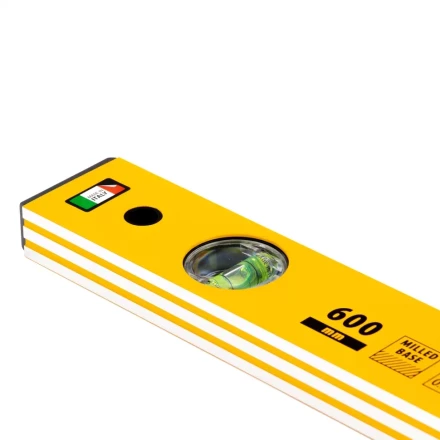 Уровень алюминиевый, 600 мм, фрезерованный, 3 глазка Denzel 33681 купить в Ижевске