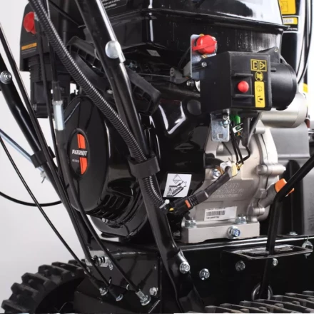 Гусеничный бензиновый снегоуборщик PATRIOT PRO 1150 ED купить в Ижевске