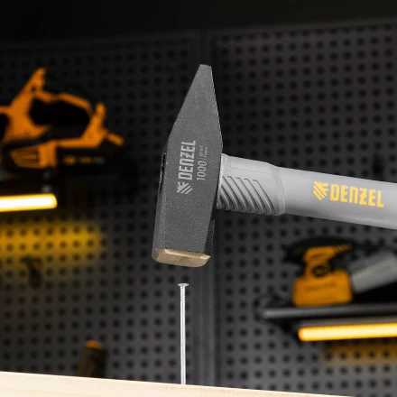 Молоток слесарный, 1000 г Denzel, кованый, фибергласовая рукоятка c TPR покрытием 10490 купить в Ижевске