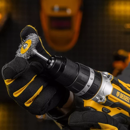 Набор щеток для дрели, 5 Плоских 25-38-50-63-75 мм, шпилька, нерж. вит. проволока Denzel 74495 купить в Ижевске