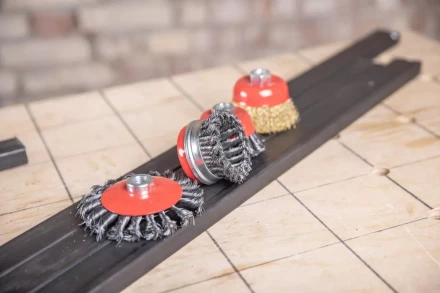 Кордщетка HAMMER чаша 85мм для УШМ гофрированная латунированная сталь (207-103) купить в Ижевске