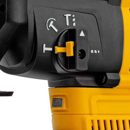 Перфоратор аккумуляторный BLRH-IB-26-0 Li-Ion, 18 В Denzel 26702 купить в Ижевске