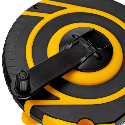 Рулетка геодезическая Denzel 30 м х 15 мм, закрытый корпус, фиберглассовая лента 31291 купить в Ижевске