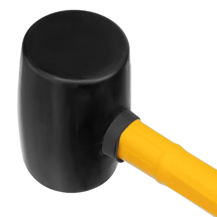 Киянка резиновая, 450 г, черная, фибергласовая рукоятка c TPR покрытием Denzel 11144 купить в Ижевске