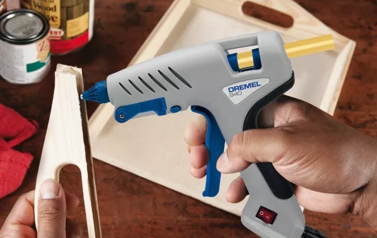 Пистолет клеевой 940 JС DREMEL купить в Ижевске