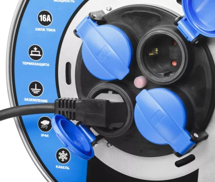 Удлинитель ЗУБР &quot;ПРОФИ&quot; на металл катушке, КГ 3х1,5кв мм, морозостойкий, 4 гнезда, IP44, макс мощность 3500Вт, 50м 55085-50 купить в Ижевске