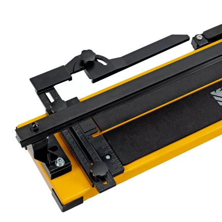 Плиткорез рельсовый Denzel 600х16мм, каретка на подш., стальная станина, усил. рукоятка-пенал 877014 купить в Ижевске