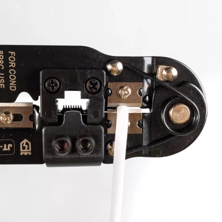 Кримпер многофункциональный КВТ JT-210 со встроенным модулем для обжима RJ-45 (84824) купить в Ижевске