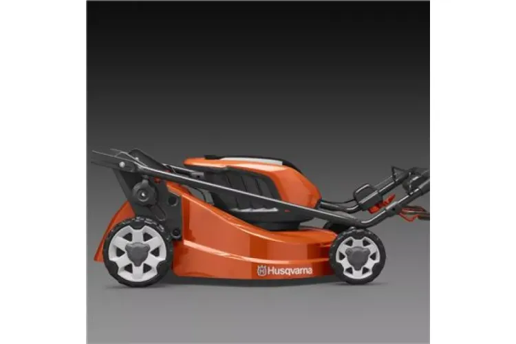 Аккумуляторная газонокосилка, самоходная Husqvarna LC347iV купить в Ижевске