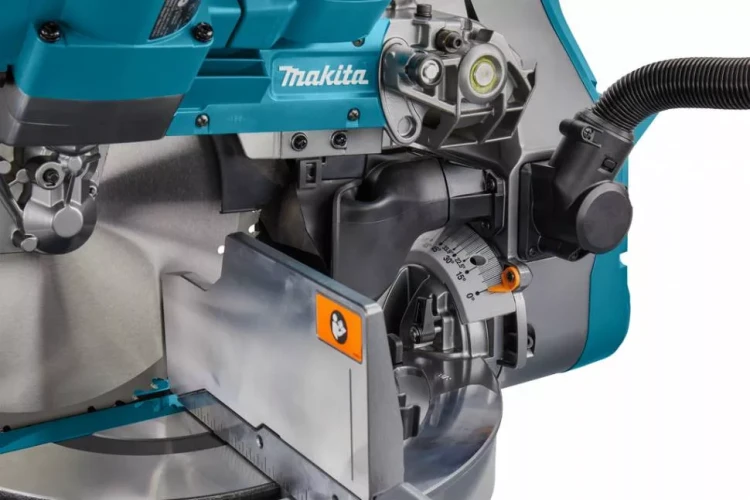 Аккумуляторная торцовочная пила Makita LS004GZ01 (без АКБ и ЗУ) купить в Ижевске