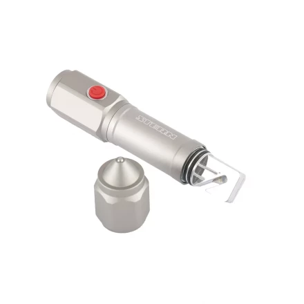 Фонарь автомобильный спасатель 1W Led встроеное лезвие молоток 3 режима 100-50-строб 3хААА Stern 90524 купить в Ижевске