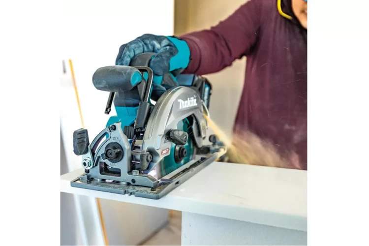 Аккумуляторная дисковая пила Makita 40B XGT HS012GZ (без АКБ и ЗУ) купить в Ижевске