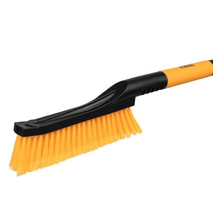 Щетка-сметка для снега со скребком 600 мм Denzel 55325 купить в Ижевске