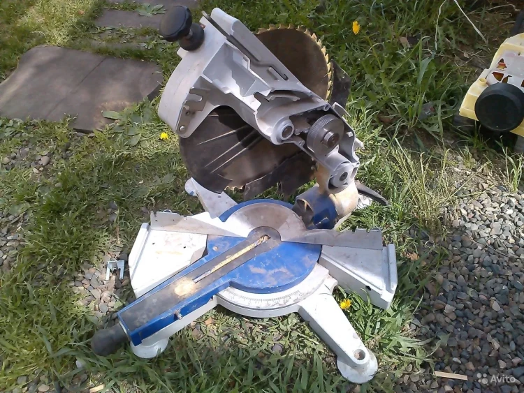 Пила торцовая Metabo KGТ 300 комби купить в Ижевске