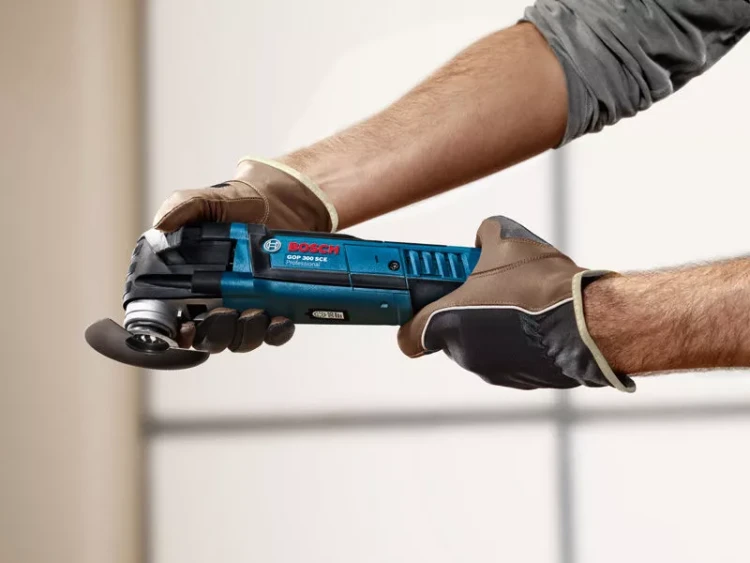 Мультитул BOSCH GOP 300 SCE купить в Ижевске
