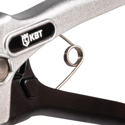 Ножницы-труборез КВТ НТП-32у для резки полипропиленовых, полиэтиленовых и металлополимерных труб до 32 мм (92146) купить в Ижевске