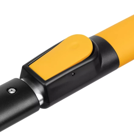 Щетка-сметка со скребком, телескоп, поворотная голова, водосгон 950-1320 мм Denzel 55327 купить в Ижевске