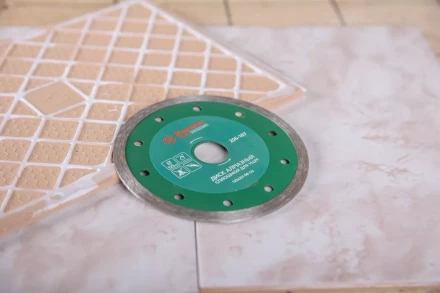 Круг алмазный HAMMER Ф125х22мм по керамике (206-107 DB CN) купить в Ижевске