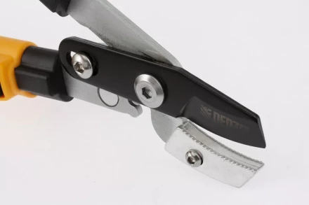 Набор: Сучкорез телескопический 22-29” и секатор прямого реза Denzel 7760505 купить в Ижевске