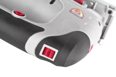 Лобзик ЗУБР, 3-х позиционный маятниковый ход, сталь-10мм/дерево-100мм, 500–3000ходов/мин, 710Вт ЗЛ-710Э купить в Ижевске