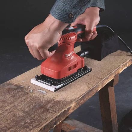 Виброшлифмашина Makita M9203 купить в Ижевске