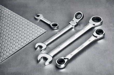 Наборы трещоточных комбинированных ключей укороченных серия ПРОФЕССИОНАЛ купить в Ижевске