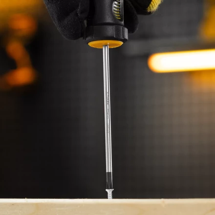 Отвертка, PH0х75 мм, S2, 3к рукоятка Denzel 121717 купить в Ижевске