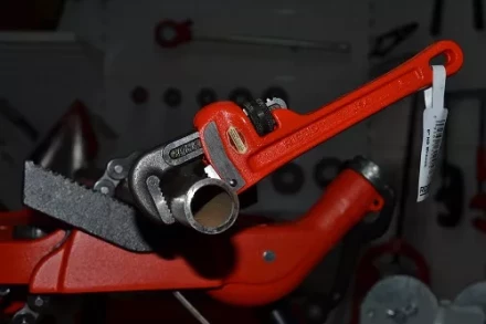 Прямой трубный ключ для тяжелых работ 8  31005 купить в Ижевске