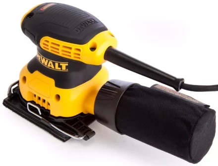 Шлифмашина ВШМ DeWalt DWE6411 купить в Ижевске
