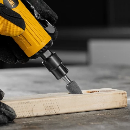 Пневмошлифмашина прямая Denzel 57464 PGS25000, 25000 об/мин, 10 шлиф. камней, цанга - 3, 6 мм, 113 л/мин купить в Ижевске