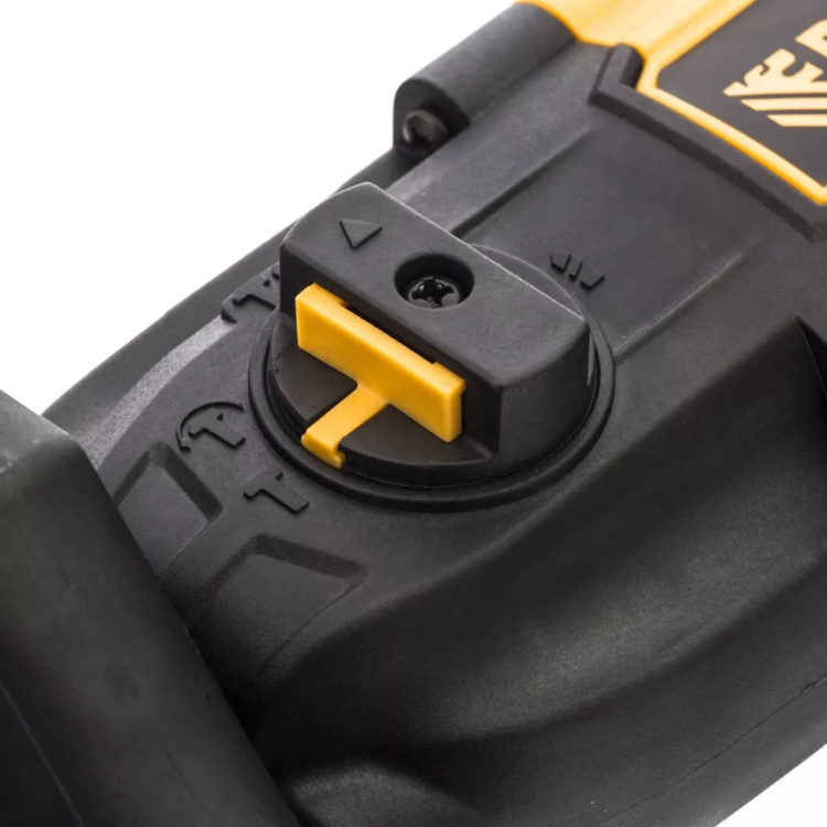 Перфоратор RH-650-18 Denzel 26603 купить в Ижевске