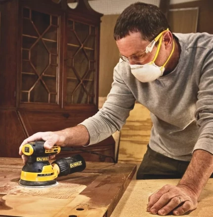 Шлифмашина ЭШМ DeWalt DWE6423 купить в Ижевске