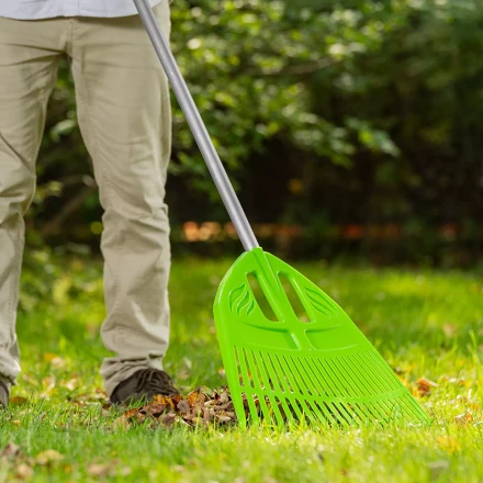 Грабли веерные пластиковые Palisad, 495 х 1680 мм, 23 плоских зуба, алюминиевый черенок, Россия, 61805 купить в Ижевске