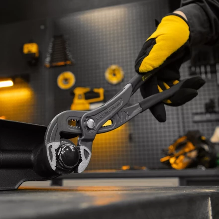 Клещи переставные Denzel 17907, кнопочный механизм, обливные рукоятки, 300 мм купить в Ижевске