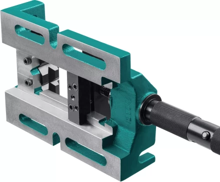 Тиски KRAFTOOL станочные трехсторонние 32716-100 купить в Ижевске