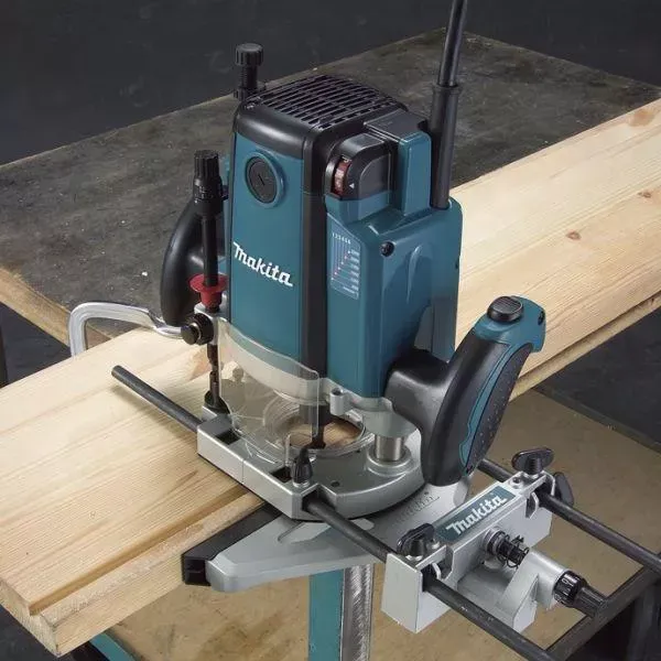 Фрезер RP2300FC Makita купить в Ижевске
