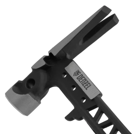 Молоток строительный 450 г, цельнокованый,боек с магнитом, двухкомп. обрезин. рук-ка Denzel 10468 купить в Ижевске