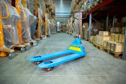 Тележка гидравлическая 2500 кг 1150 мм полиуретановые колеса TOR RHP(BF) PRO 1001602 купить в Ижевске