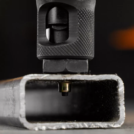 Заклепки резьбовые, стальные, оцинкованные, М3, пластиковый кейс, 200 шт. Denzel 40600 купить в Ижевске