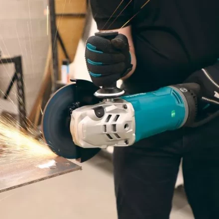 Угловая шлифовальная машина Makita GA7071X1 купить в Ижевске