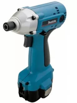 Аккумуляторная дрель-шуруповерт Makita 6990DWAE купить в Ижевске