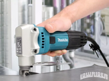 Листовые ножницы по металлу Makita JS1602 купить в Ижевске