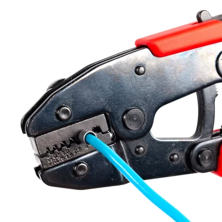 Пресс-клещи КВТ СТВ+9 с 9 матрицами МПК для опрессовки разъемов, втулочных, изолированных и неизолированных наконечников (набор) (89183) купить в Ижевске