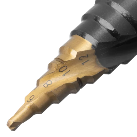 Сверло ступенчатое Denzel 723606, 4-6-8-10-12-14-16-18-20-22-24-26-28-30-32 мм, Р6М5, 6-гр. хвостовик купить в Ижевске