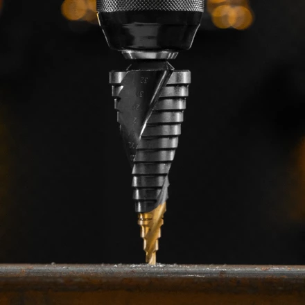 Сверло ступенчатое Denzel 723606, 4-6-8-10-12-14-16-18-20-22-24-26-28-30-32 мм, Р6М5, 6-гр. хвостовик купить в Ижевске